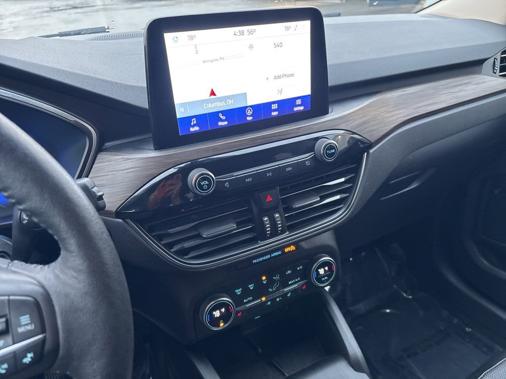 Used 2020 Ford Escape Titanium image 17