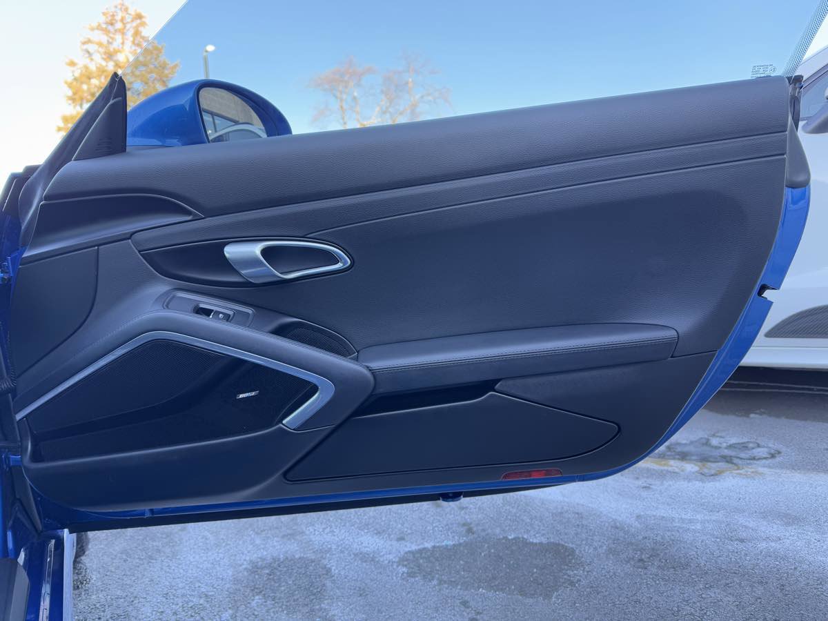 Used 2018 Porsche 718 Cayman S image 41