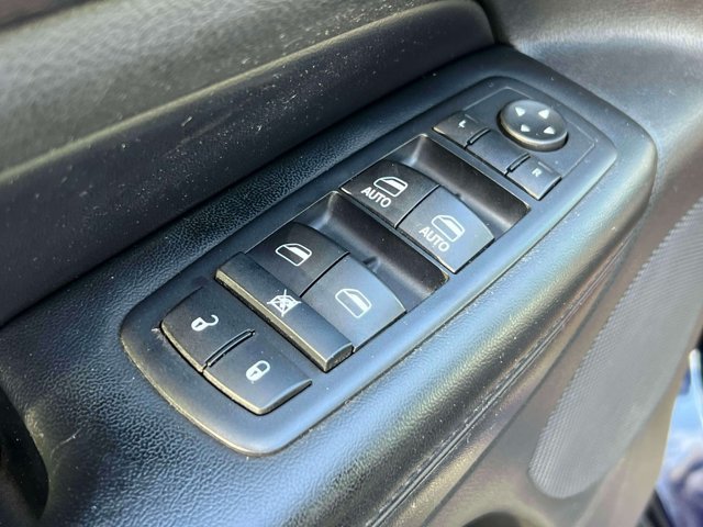 Used 2016 Jeep Grand Cherokee Laredo w/ Quick Order Package 23E AWD/4WD image 15