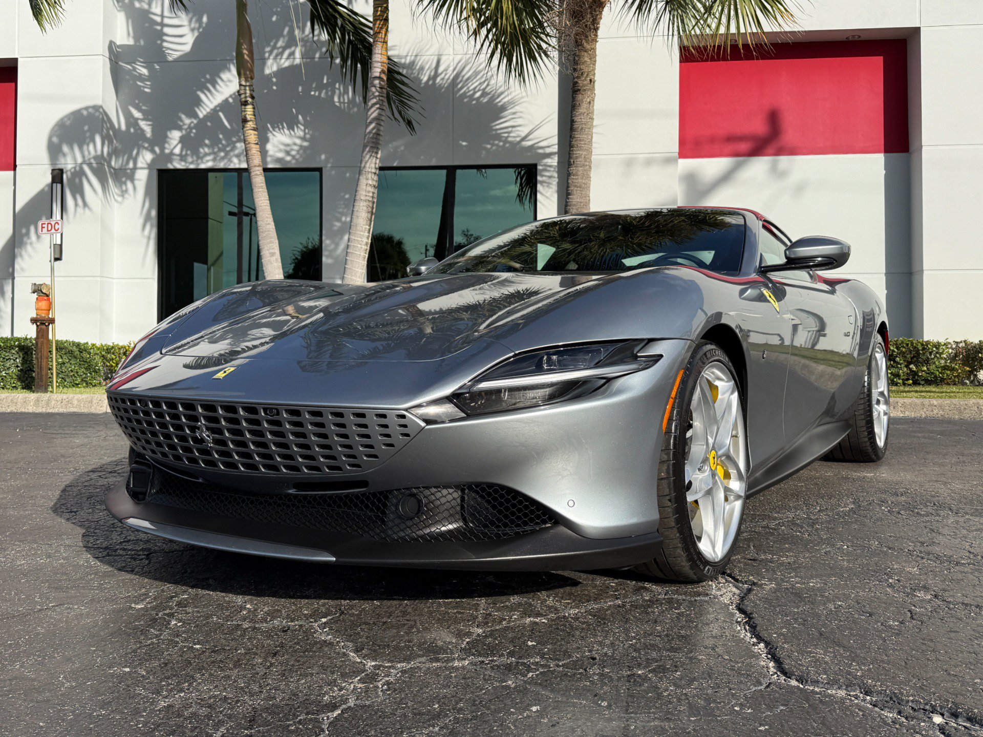Used 2021 Ferrari Roma RWD image 8