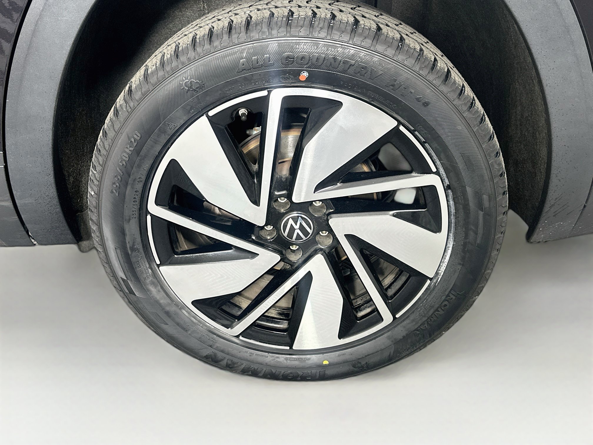 Used 2024 Volkswagen Atlas SE FWD image 11