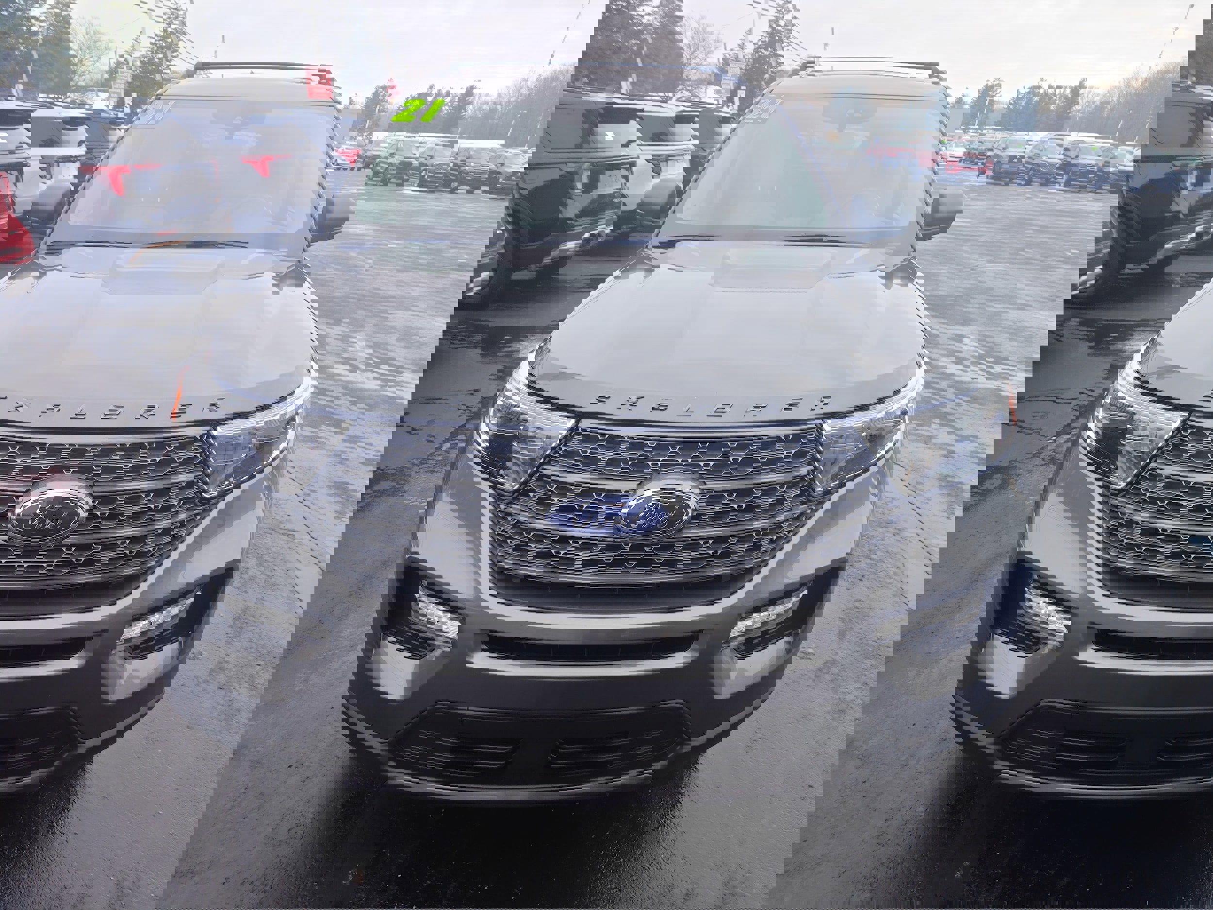 Used 2021 Ford Explorer XLT w/ Equipment Group 202A image 3