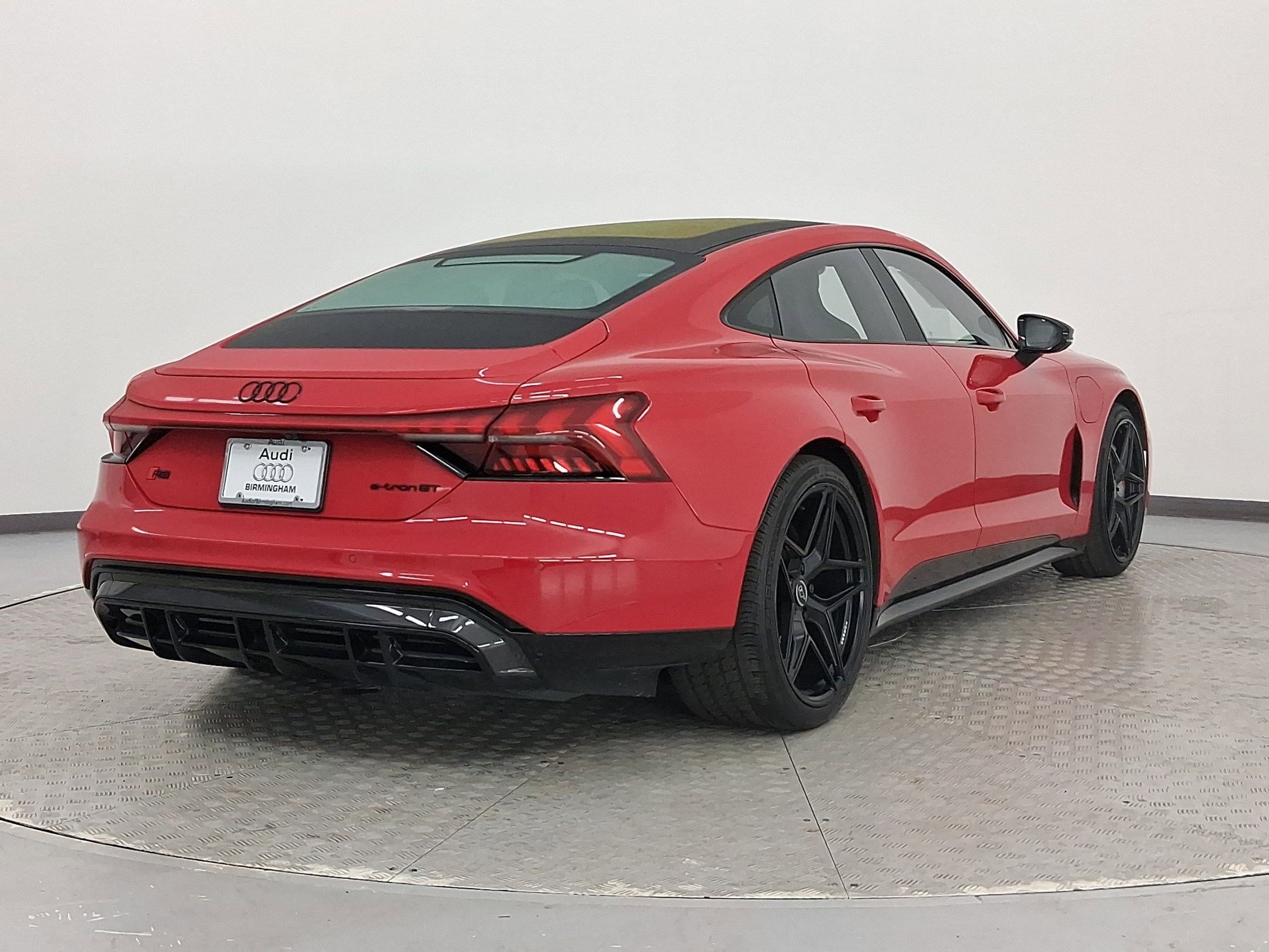 Used 2023 Audi RS e-tron GT w/ Carbon Performance Package image 9