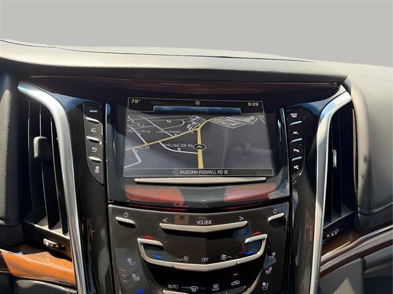 Used 2019 Cadillac Escalade ESV Luxury RWD image 51