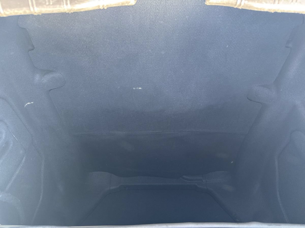 Used 2023 Chevrolet Camaro LT RWD image 32