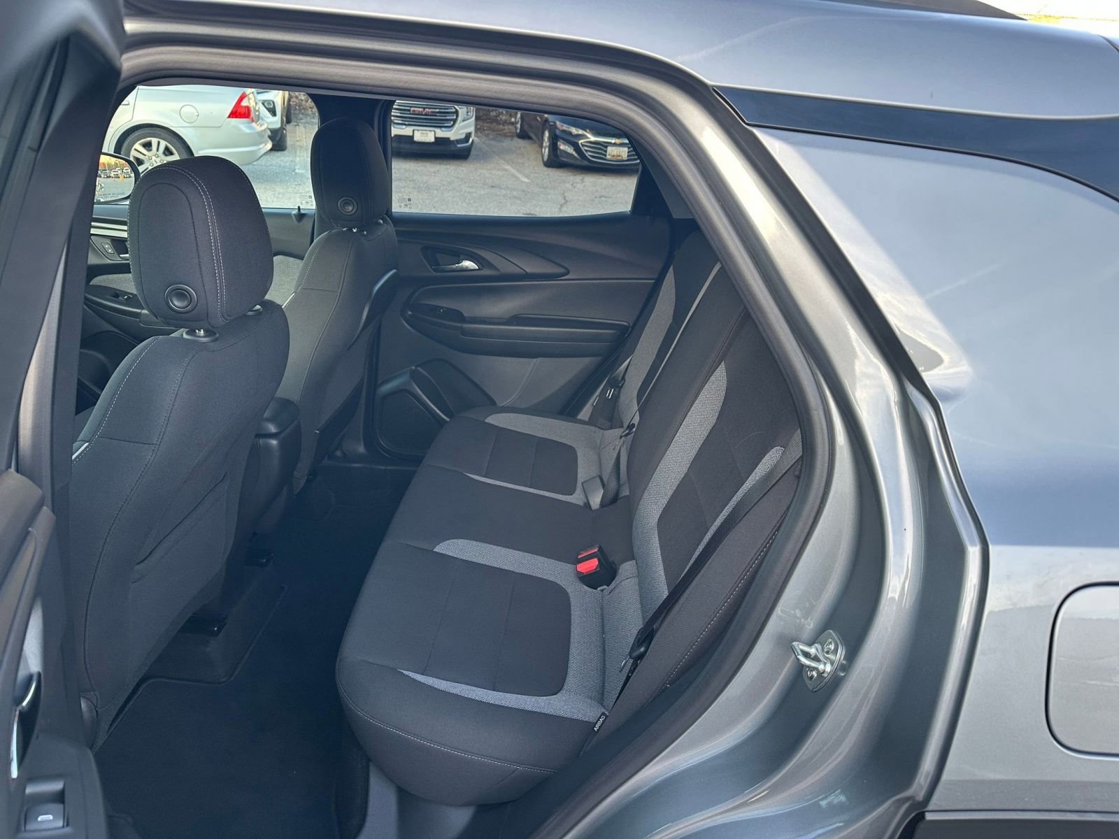 Used 2025 Chevrolet TrailBlazer LT image 23