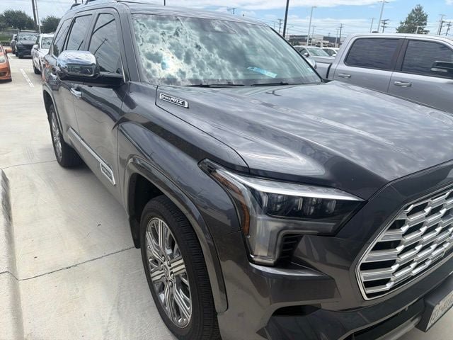 Used 2024 Toyota Sequoia Capstone AWD/4WD image 2