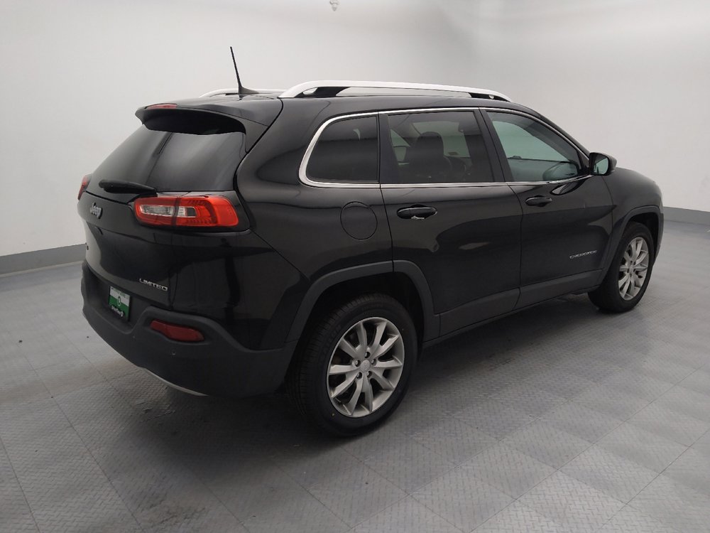Used 2017 Jeep Cherokee Limited image 10