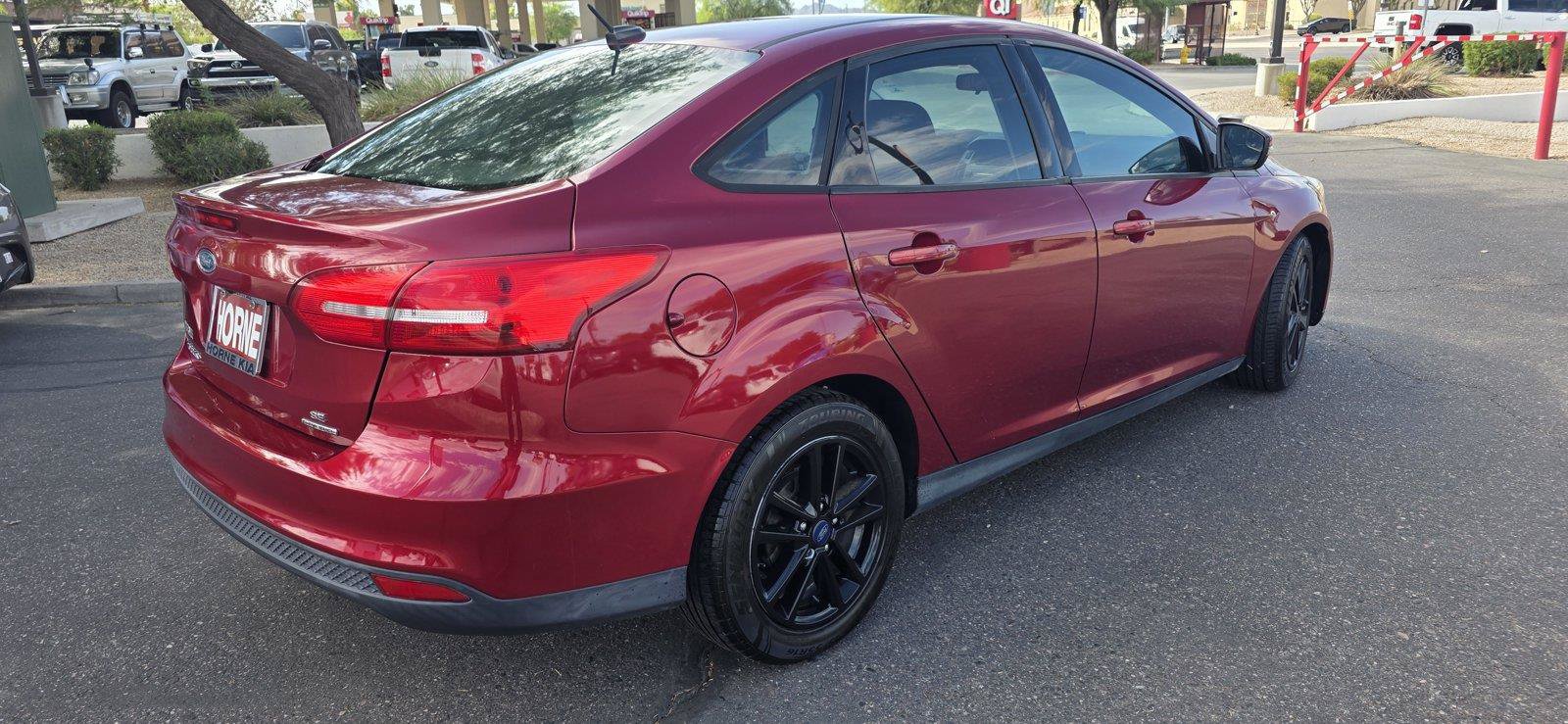 Used 2016 Ford Focus SE FWD image 5