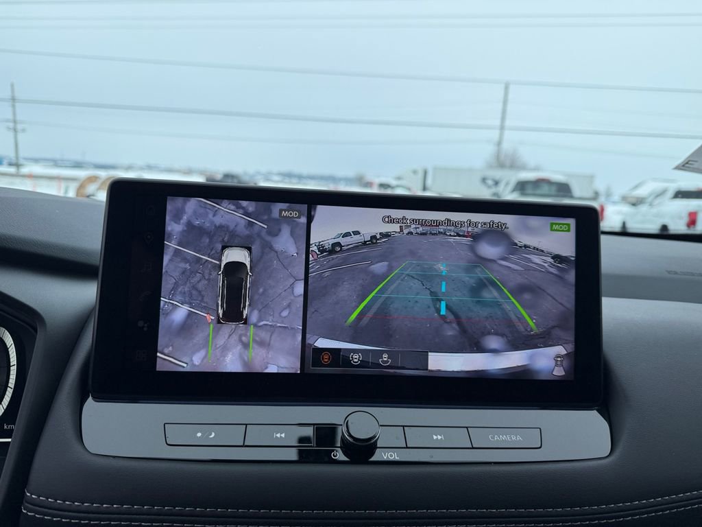 New 2026 Nissan Rogue Platinum image 18