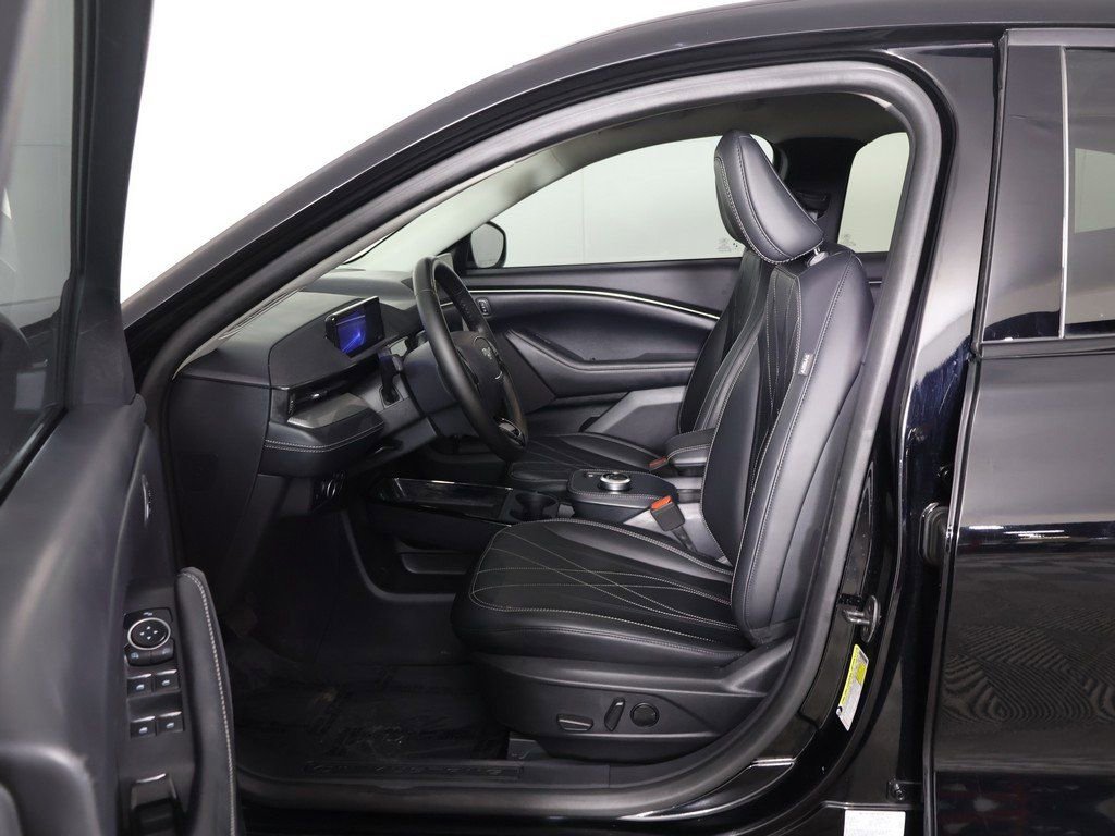 Used 2023 Ford Mustang Mach-E Select image 29