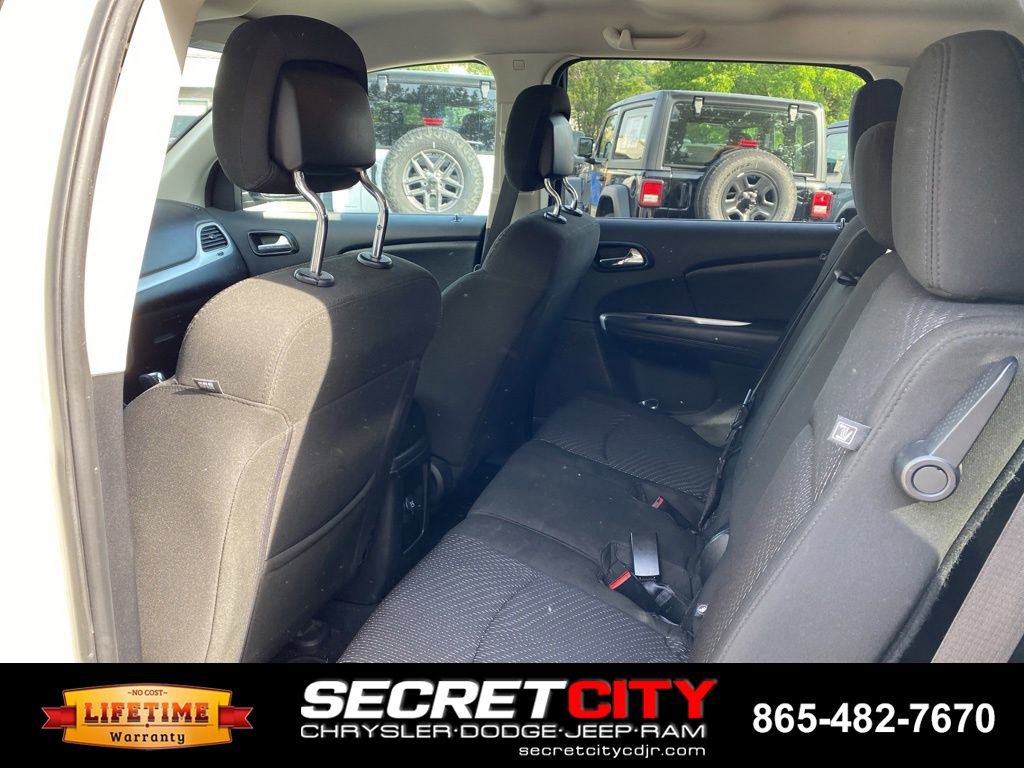 Used 2020 Dodge Journey SE w/ Blacktop Package FWD image 11