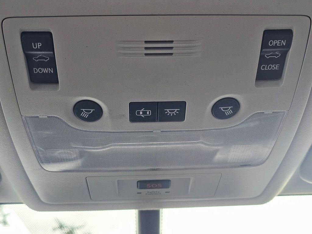 Used 2015 Lexus IS 250 AWD w/ Navigation System Package image 18