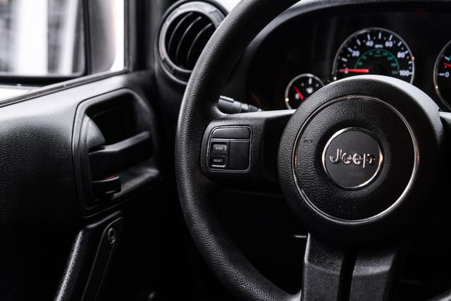 Used 2015 Jeep Wrangler Unlimited Sport AWD/4WD image 50