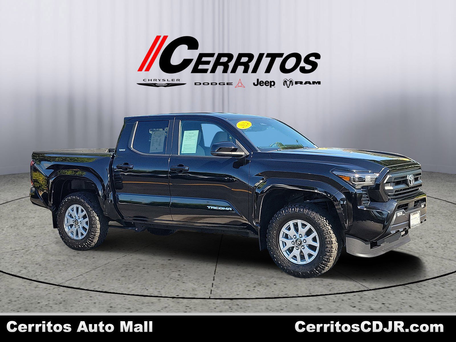 Used 2024 Toyota Tacoma SR5 AWD/4WD image 1