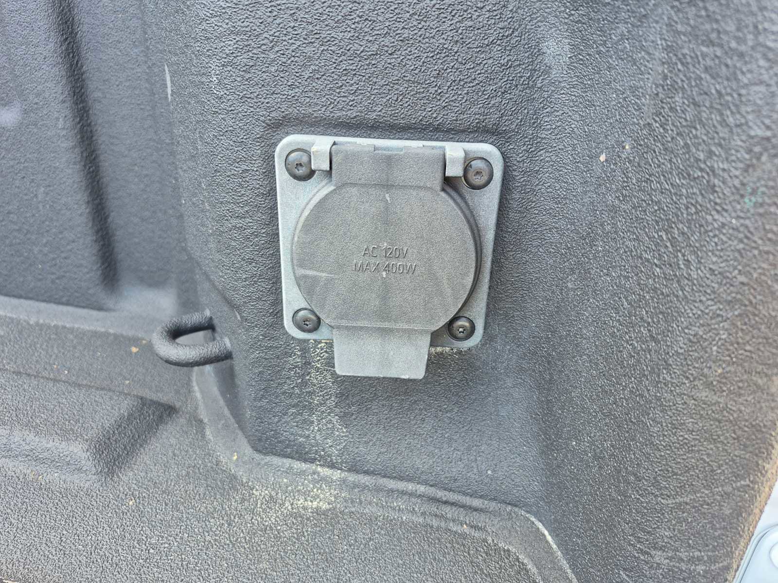 Used 2023 Chevrolet Silverado 3500 High Country w/ Technology Package image 7