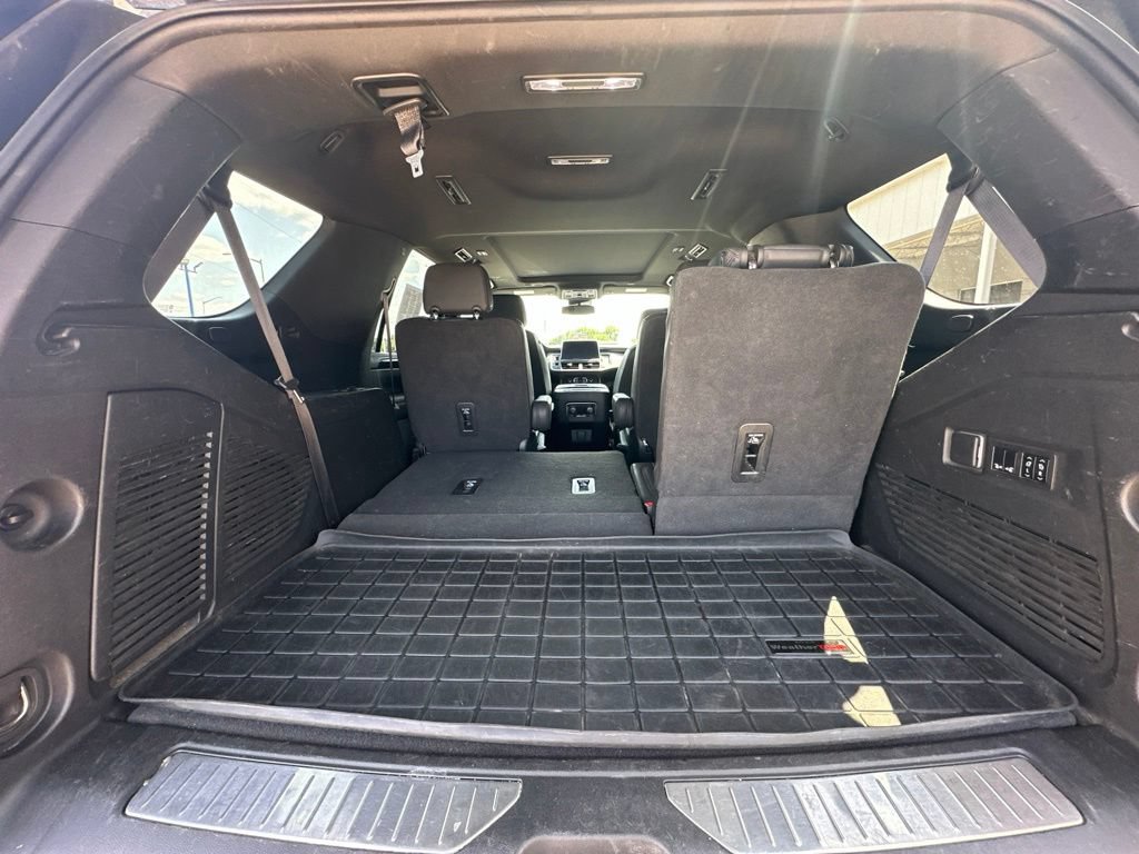 Used 2023 Chevrolet Tahoe RST w/ Luxury Package AWD/4WD image 19
