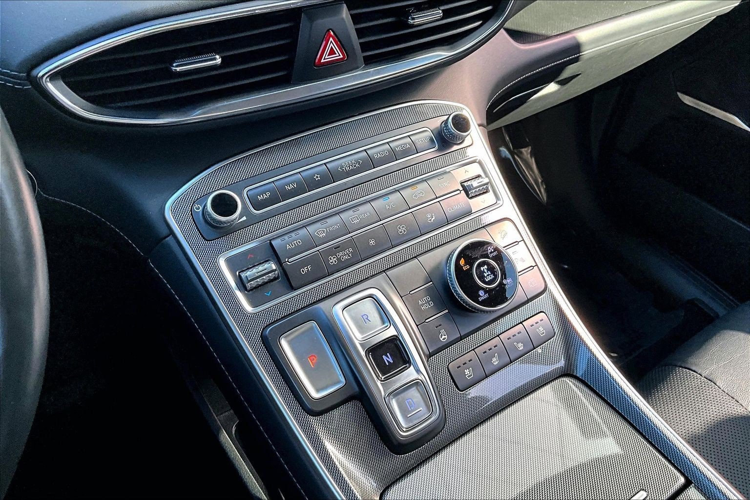 Used 2023 Hyundai Santa Fe Limited image 32