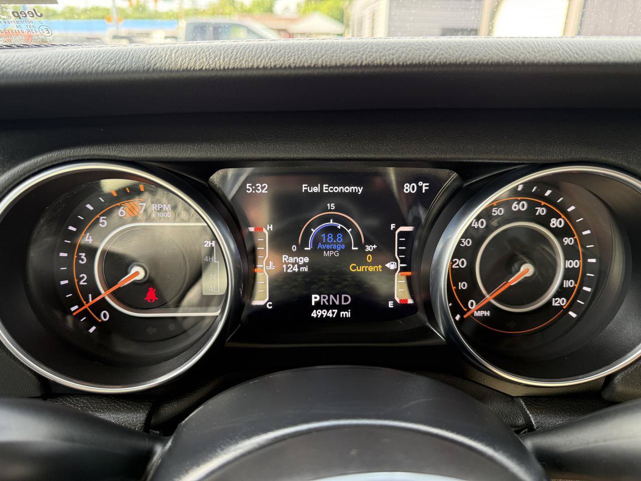 Used 2022 Jeep Wrangler Unlimited Sahara w/ Cold Weather Group AWD/4WD image 12
