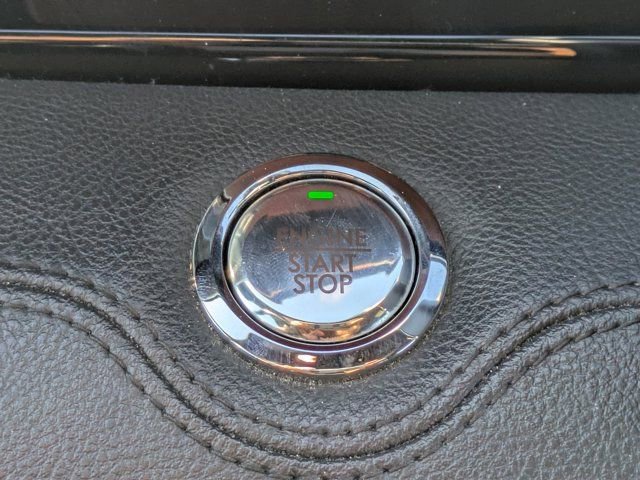 Used 2023 Lincoln Navigator L Reserve image 25