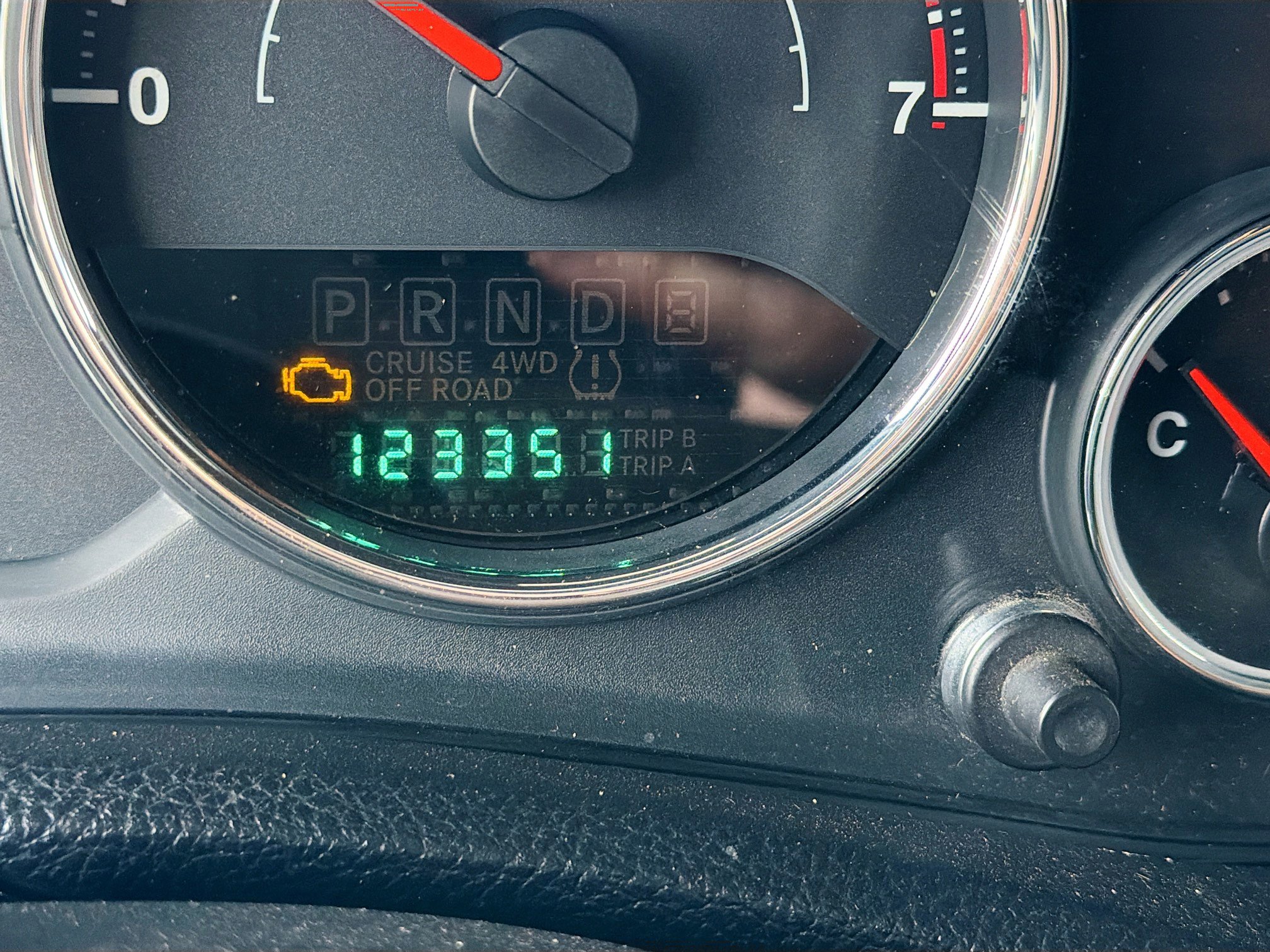 Used 2013 Jeep Wrangler Unlimited Sahara image 11