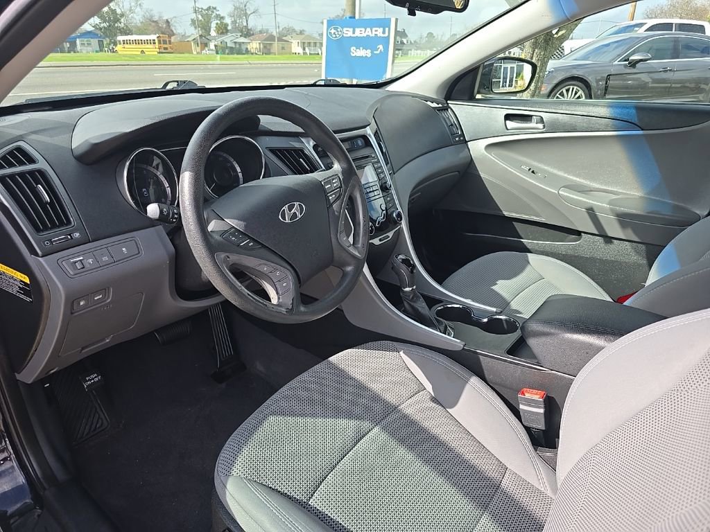 Used 2013 Hyundai Sonata GLS image 12