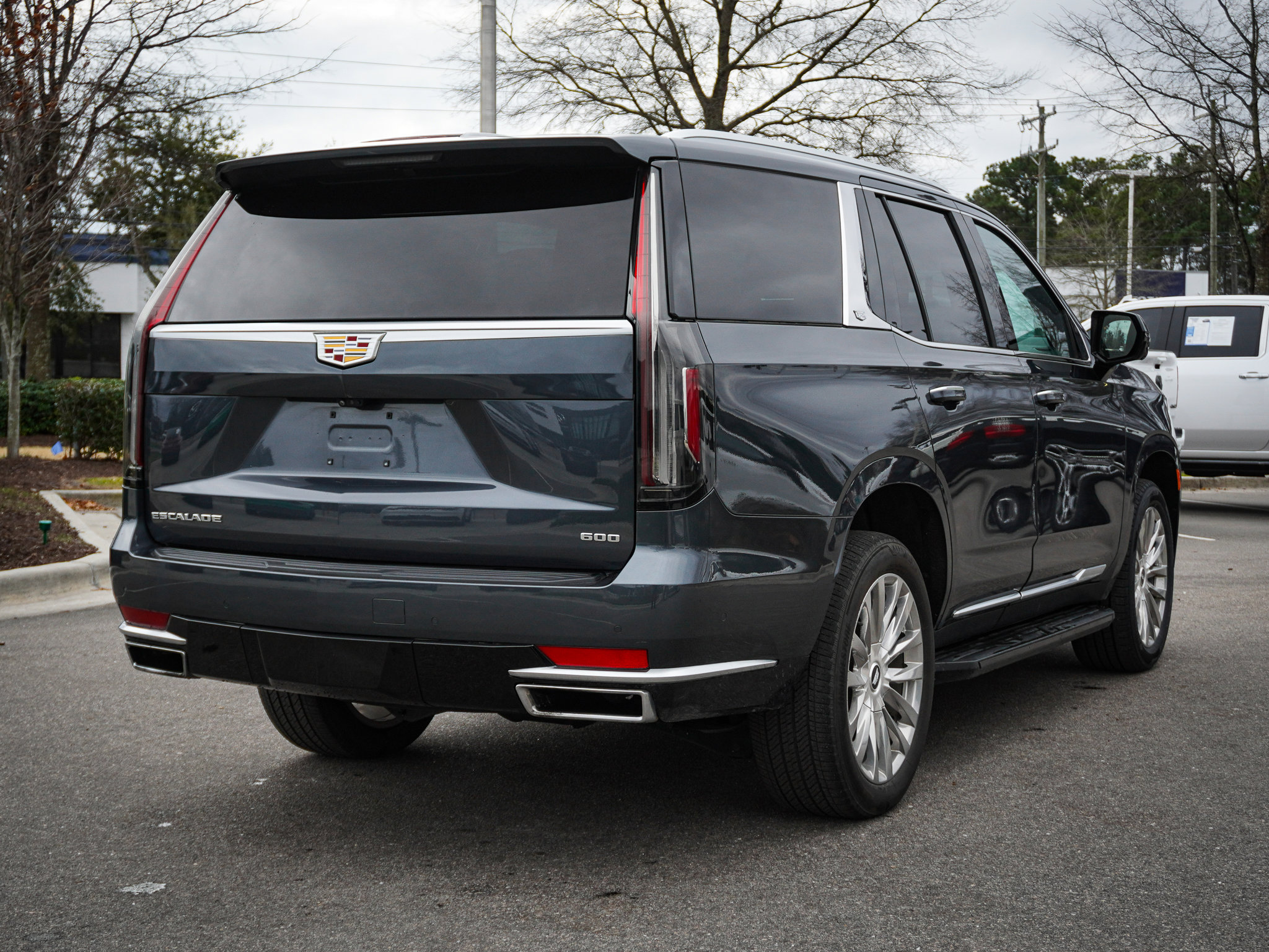 Used 2021 Cadillac Escalade Premium Luxury w/ Driver Assist Tech Package image 10