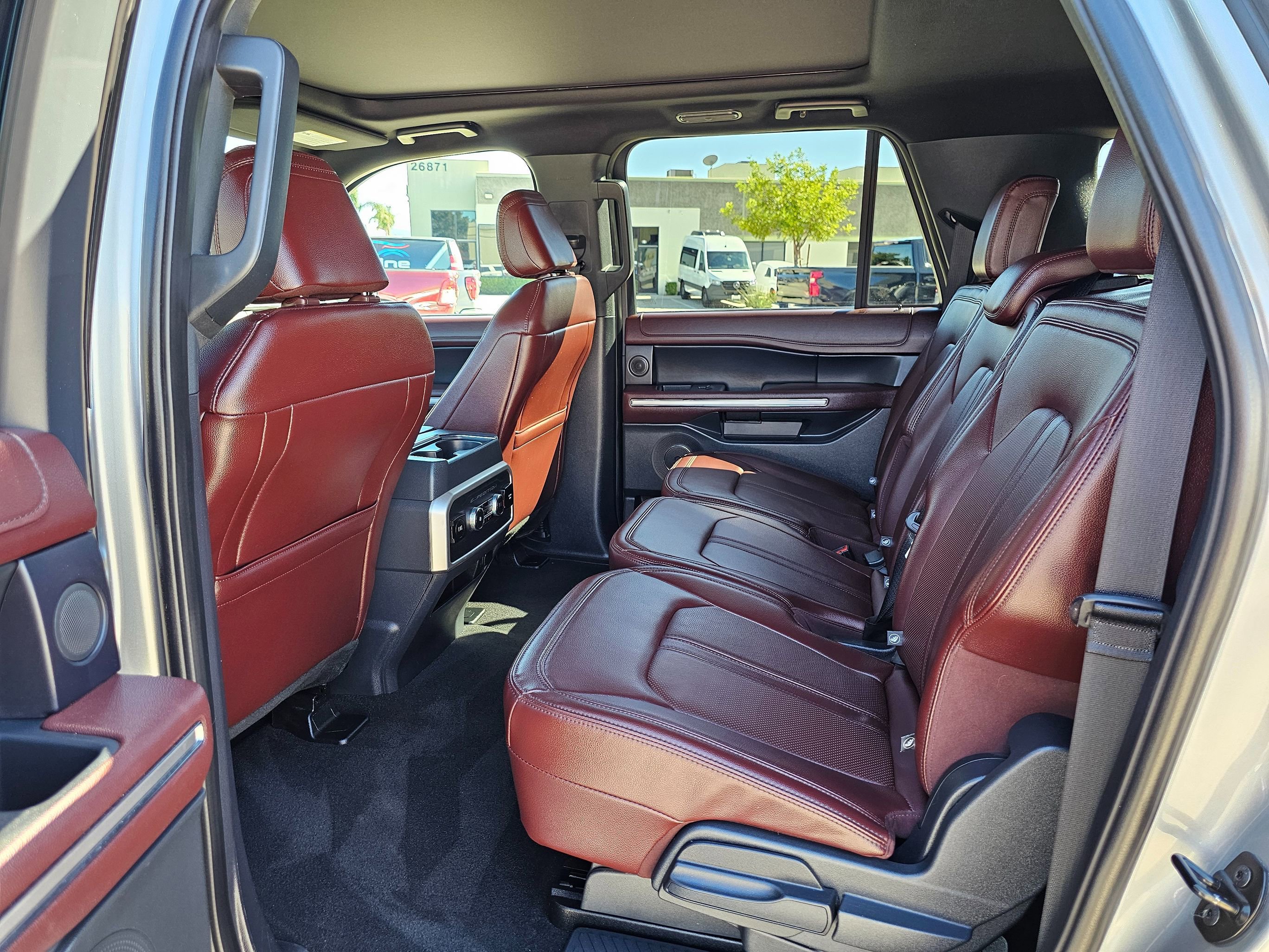 Used 2024 Ford Expedition Max Limited AWD/4WD image 19