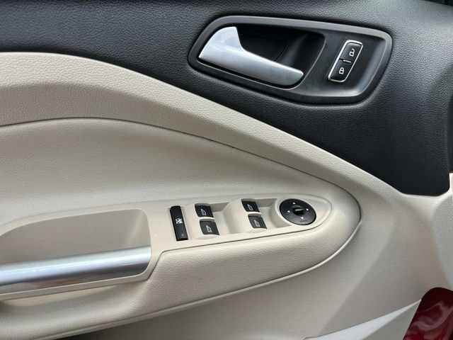 Used 2014 Ford Escape SE w/ Equipment Group 201A FWD image 27