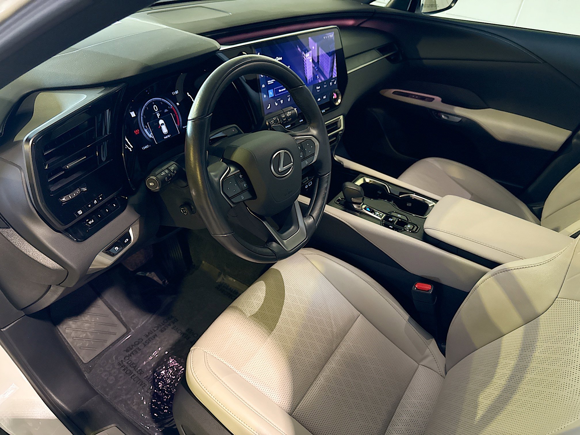 Used 2024 Lexus RX 350 Premium Plus image 4