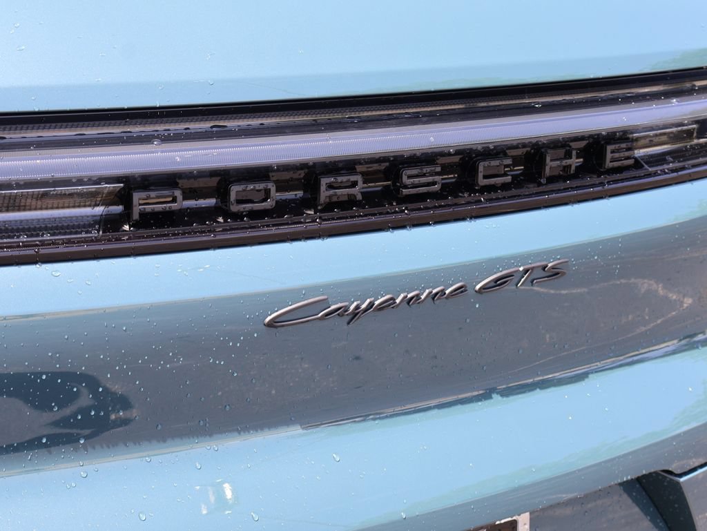 New 2026 Porsche Cayenne GTS AWD/4WD image 6