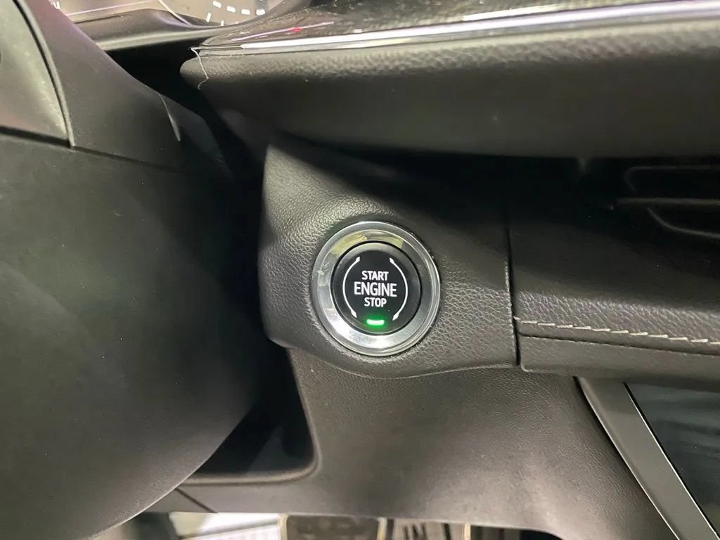 Used 2023 Buick Envision Essence w/ Sport Touring Package AWD/4WD image 17