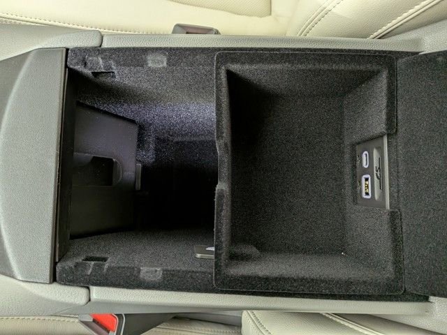 New 2025 Cadillac XT6 Premium Luxury w/ LPO, Floor Liner Package image 26