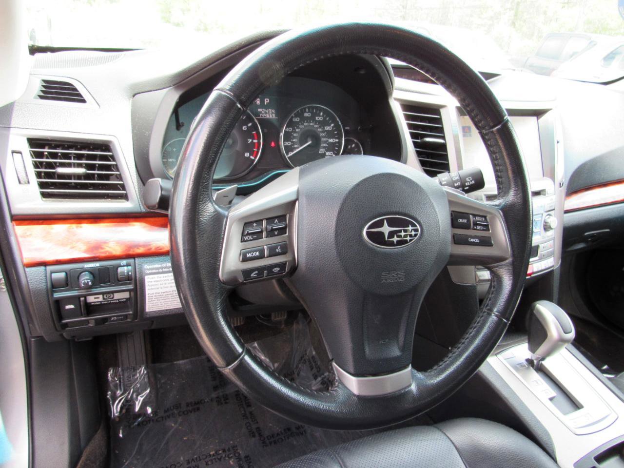 Used 2012 Subaru Outback 3.6R Limited AWD/4WD image 17
