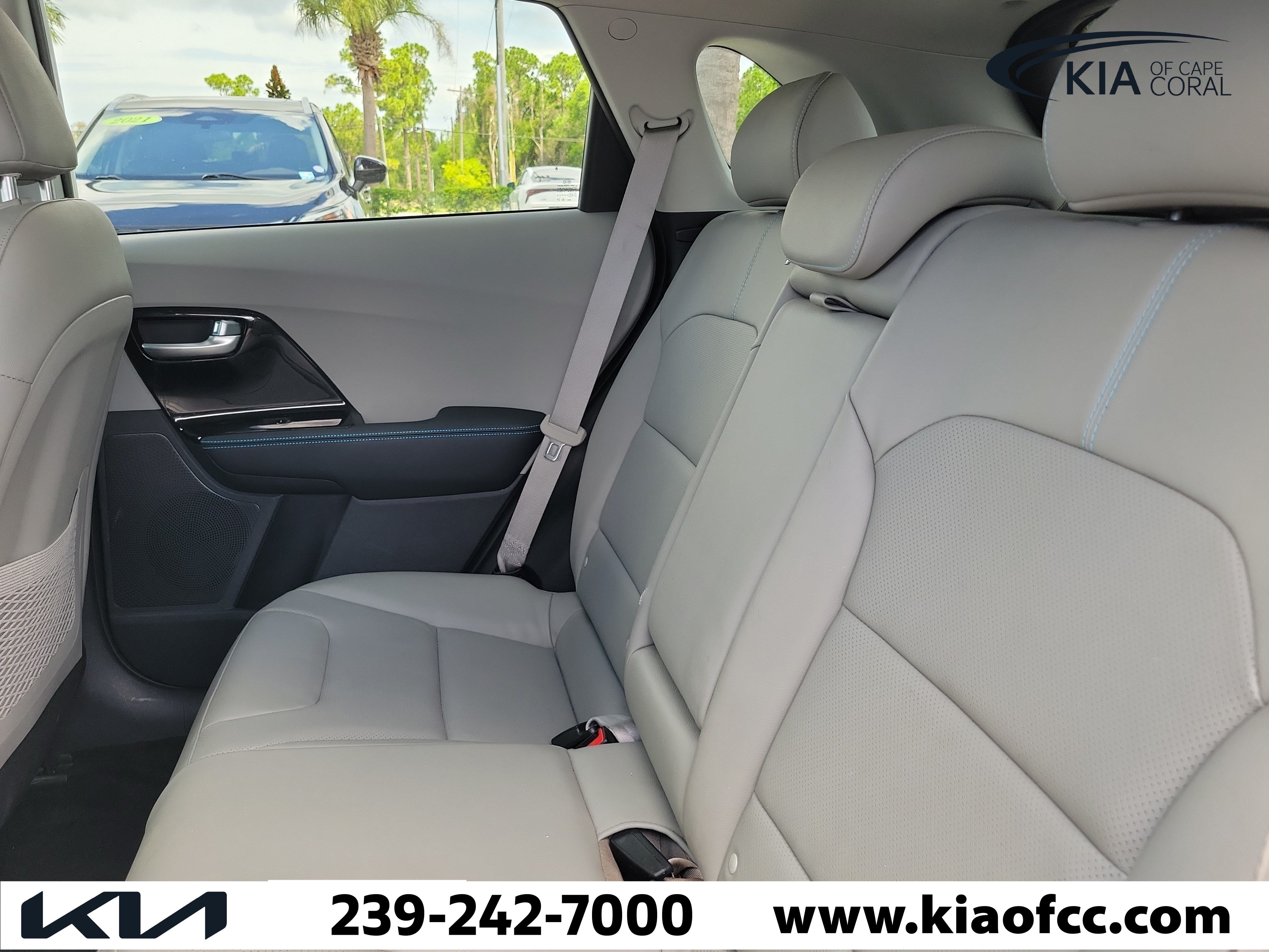 Used 2021 Kia Niro EX Premium FWD image 12