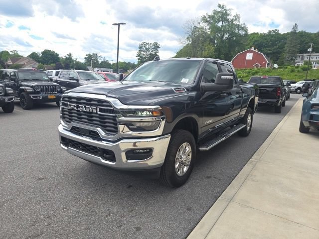 Used 2026 RAM 2500 Big Horn AWD/4WD image 3