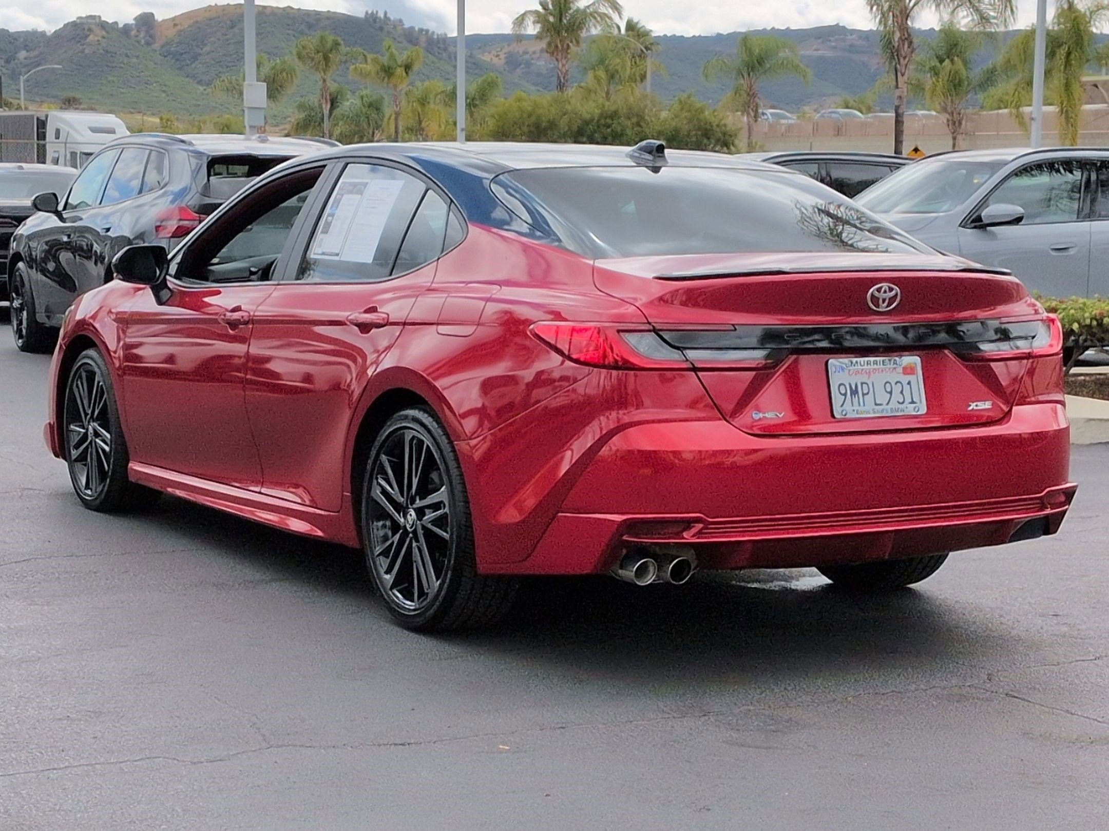 Used 2025 Toyota Camry XSE FWD image 8