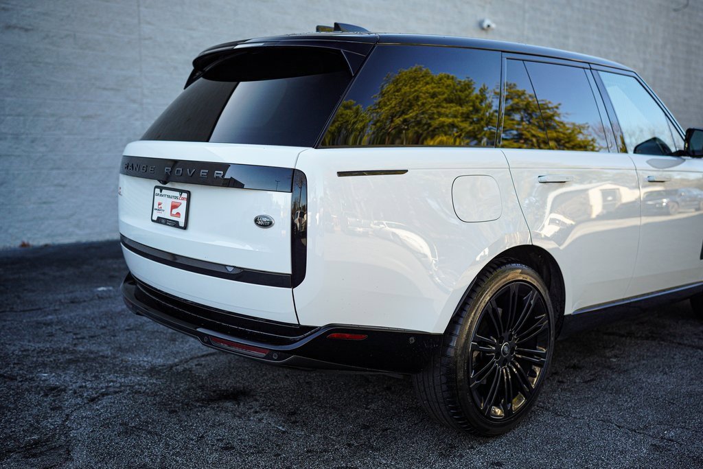 Used 2022 Land Rover Range Rover SE image 15