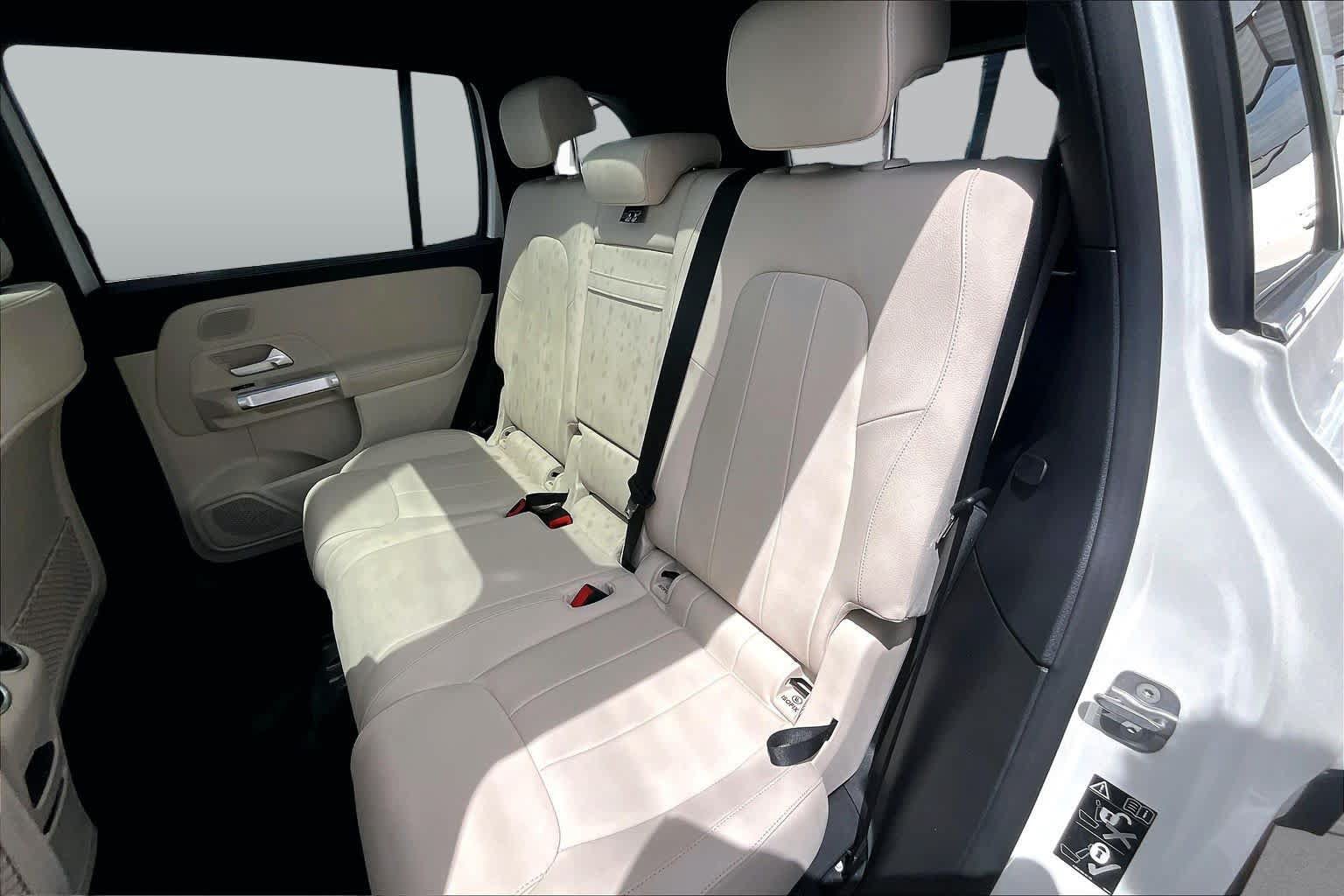Certified 2023 Mercedes-Benz EQB 300 4MATIC w/ Exclusive Package image 20