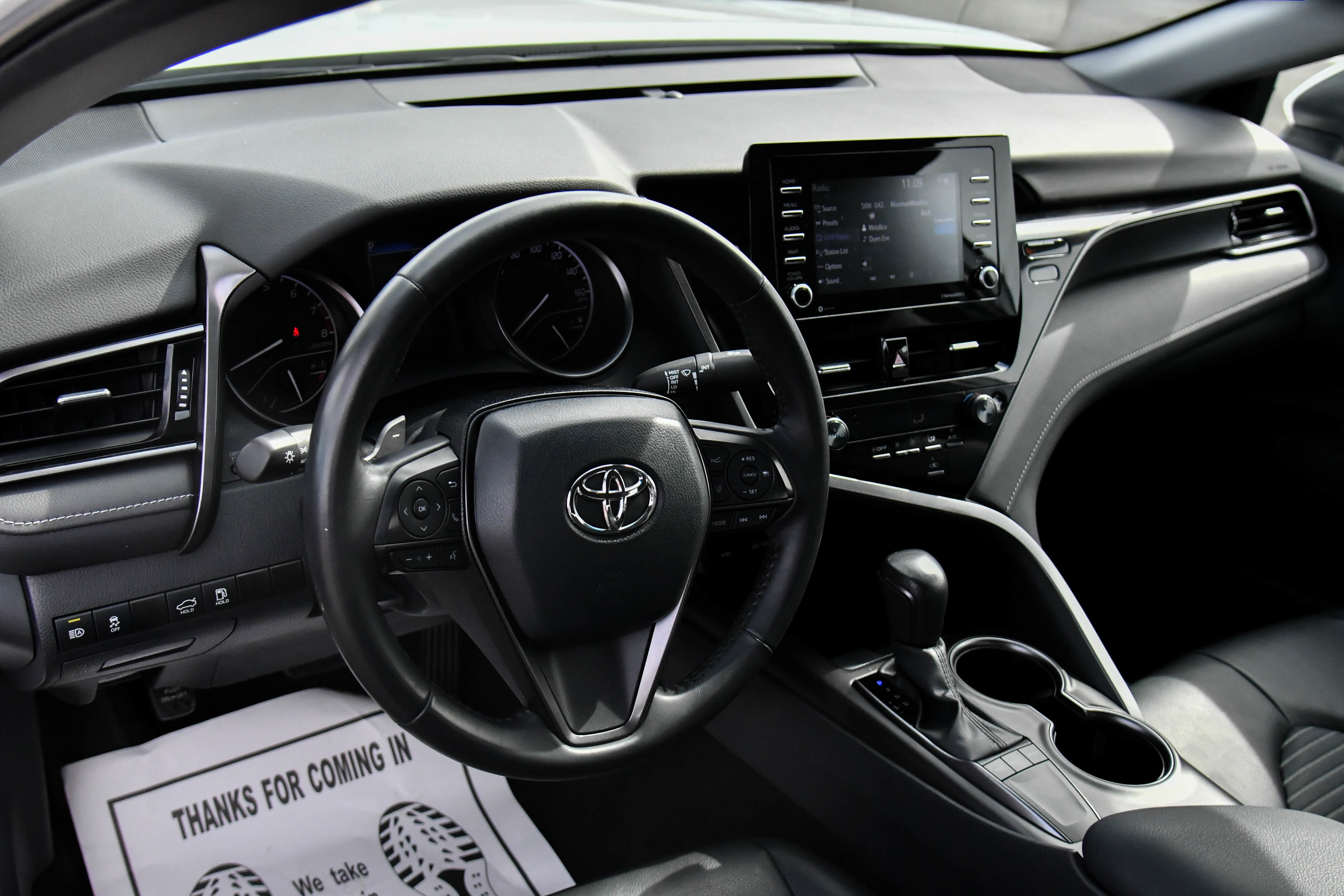 Used 2024 Toyota Camry SE image 16