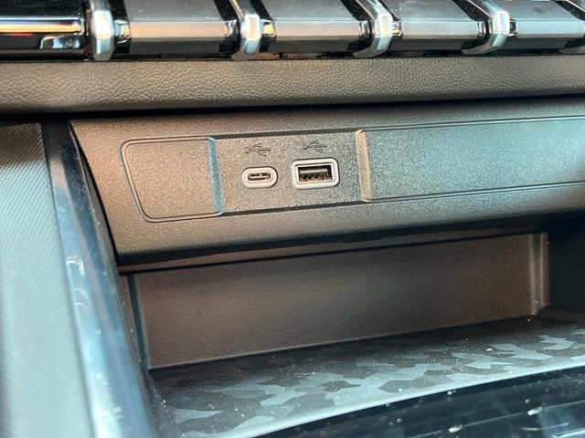 New 2025 GMC Canyon Elevation image 27