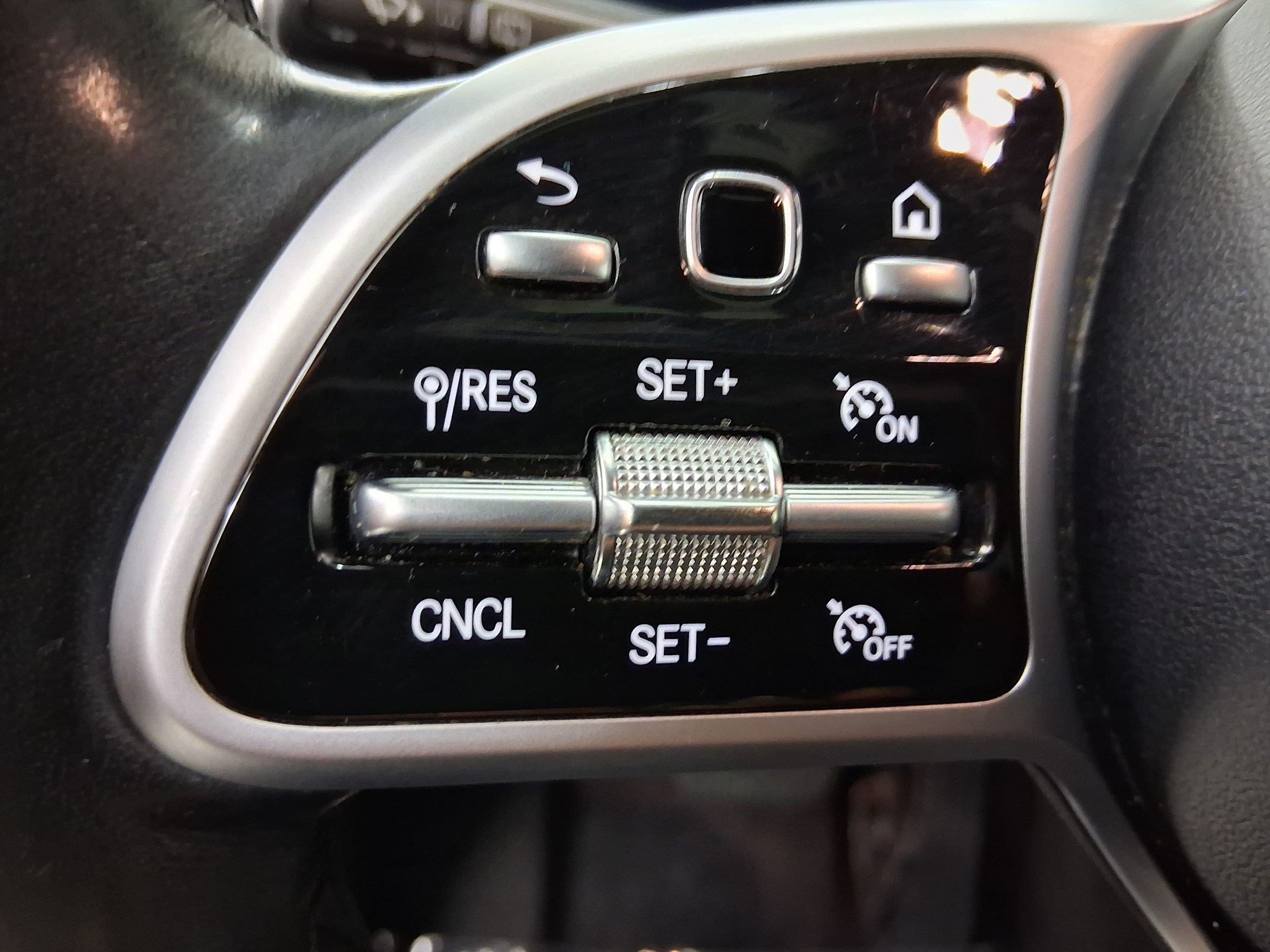 Used 2020 Mercedes-Benz GLE 350 image 17