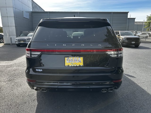 Certified 2023 Lincoln Aviator Reserve w/ Equipment Group 201A AWD/4WD image 6