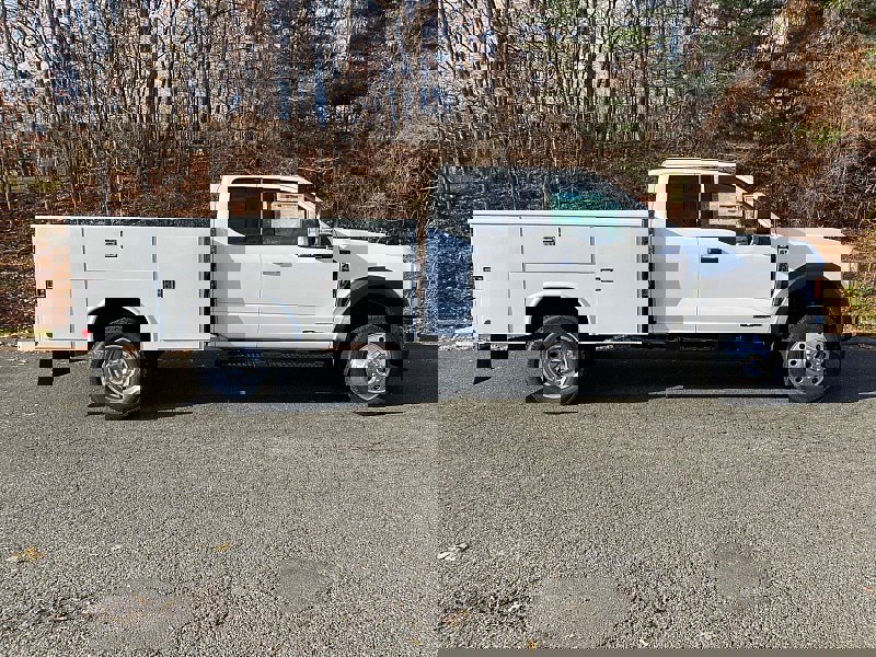 New 2026 Ford F450 XLT w/ XLT Value Package image 4