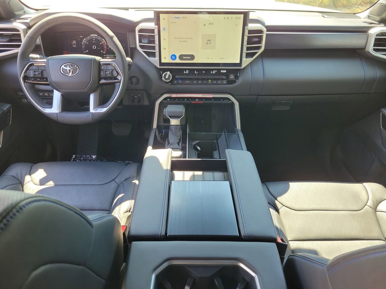 Used 2025 Toyota Tundra Platinum image 12