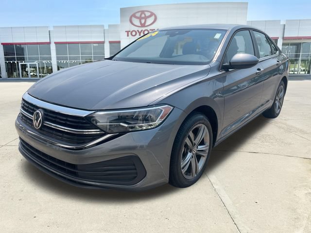 Used 2024 Volkswagen Jetta SE FWD image 7