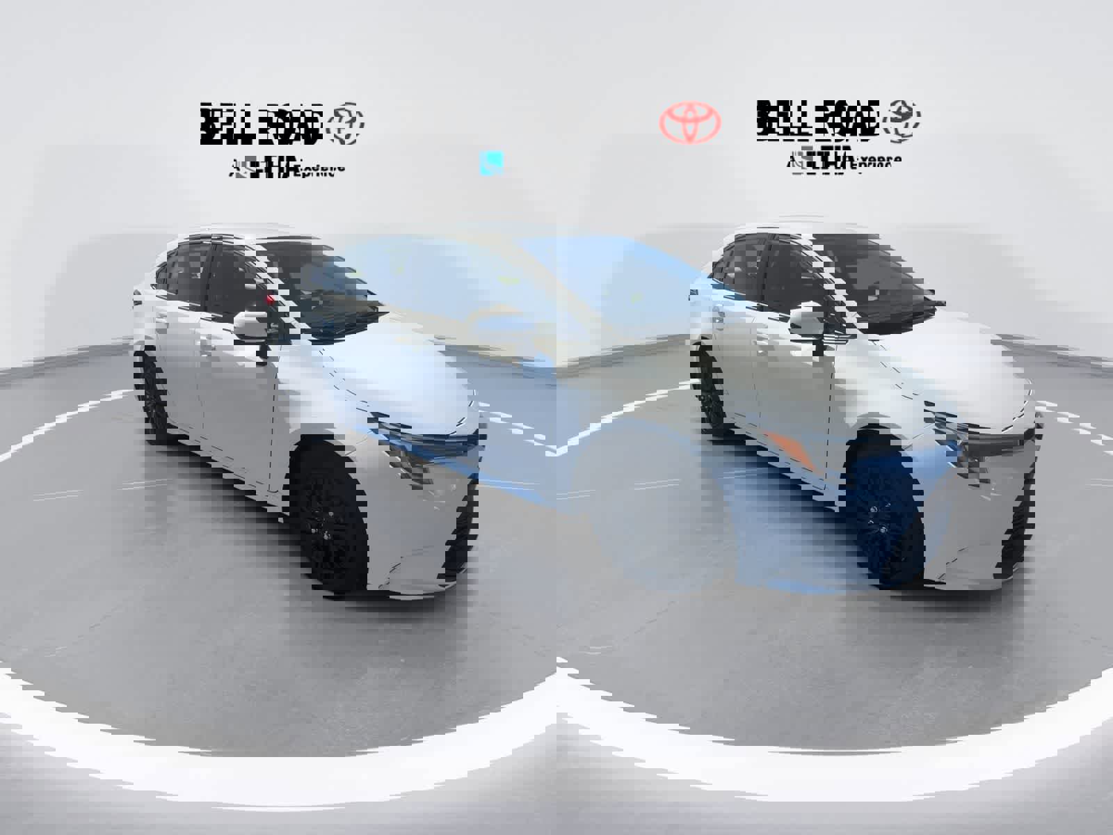 Used 2024 Toyota Corolla LE image 2