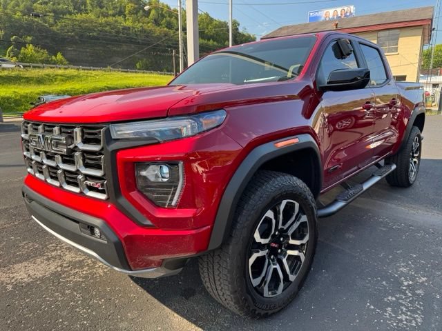 Used 2026 GMC Canyon AT4 w/ Nightfall Essentials Package AWD/4WD image 3
