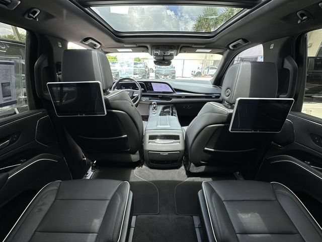 Certified 2024 Cadillac Escalade Sport AWD/4WD image 32