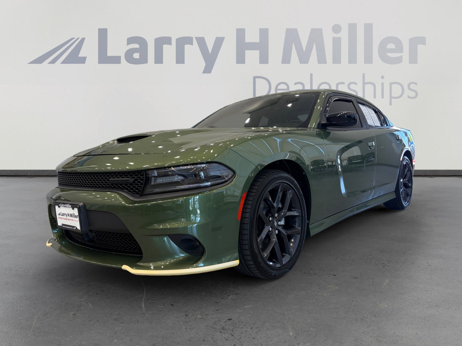 Used 2021 Dodge Charger R/T w/ Plus Group RWD image 1